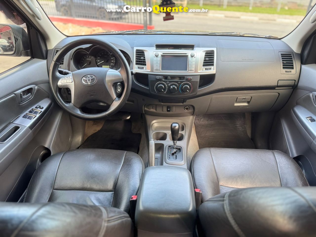 TOYOTA   HILUX CD SR 4X2 2.7 16V2.7 FLEX AUT.   PRETO 2015 2.7 FLEX - Loja