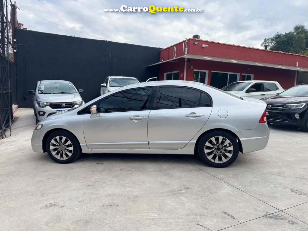 HONDA   CIVIC SED. LXL LXL SE 1.8 FLEX 16V AUT.   PRATA 2011 1.8 FLEX - Loja