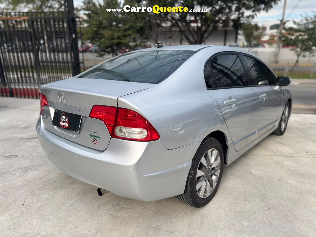 HONDA   CIVIC SED. LXL LXL SE 1.8 FLEX 16V AUT.   PRATA 2011 1.8 FLEX - Loja