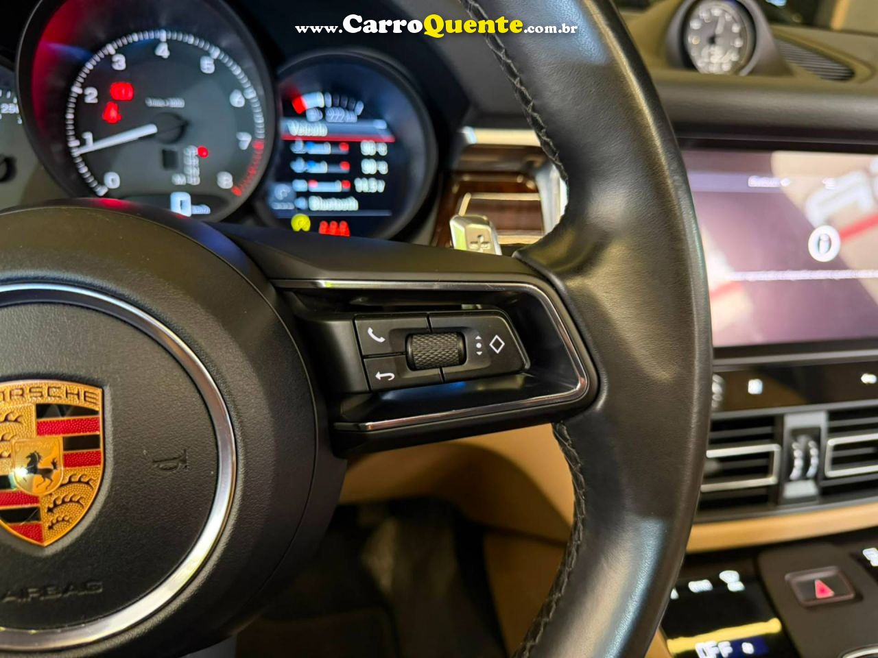 PORSCHE MACAN 2.0 TURBO PDK 2022 - Loja