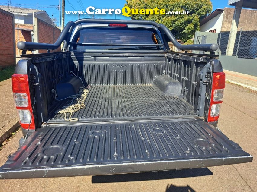 Ford RANGER 3.2 XLT 4X4 CD 20V DIESEL 4P AUTOMÁTICO - Loja