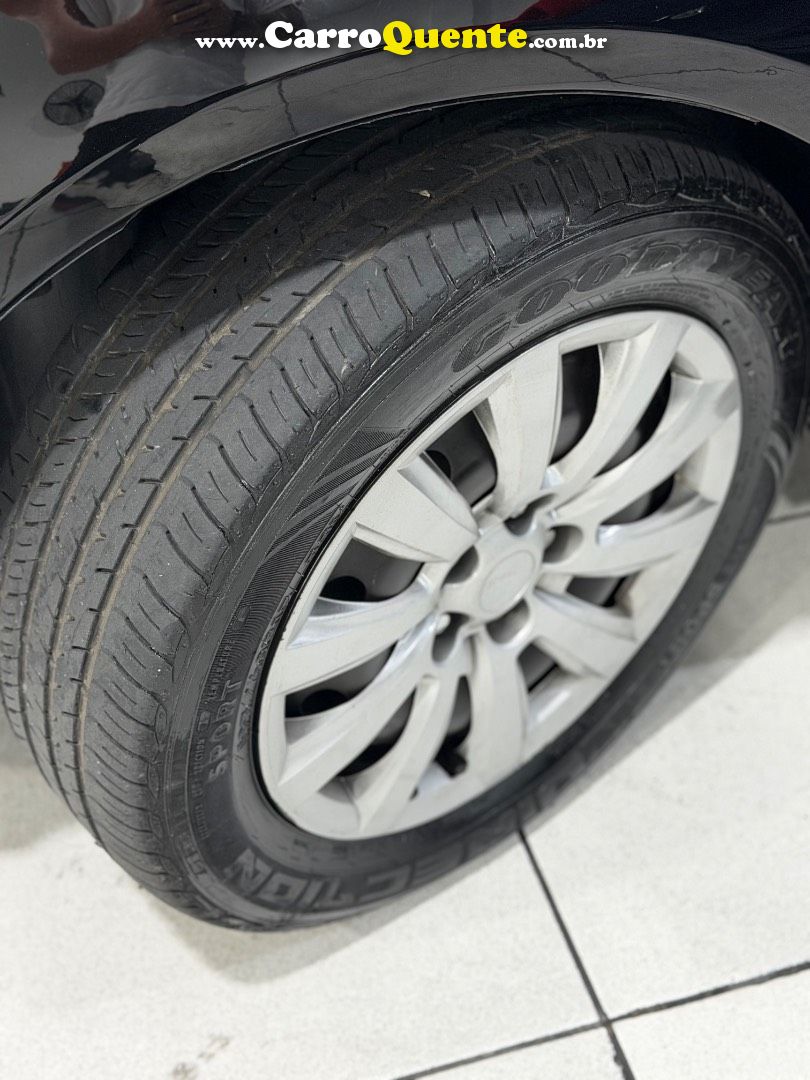 VOLKSWAGEN SPACEFOX 2009 - Loja