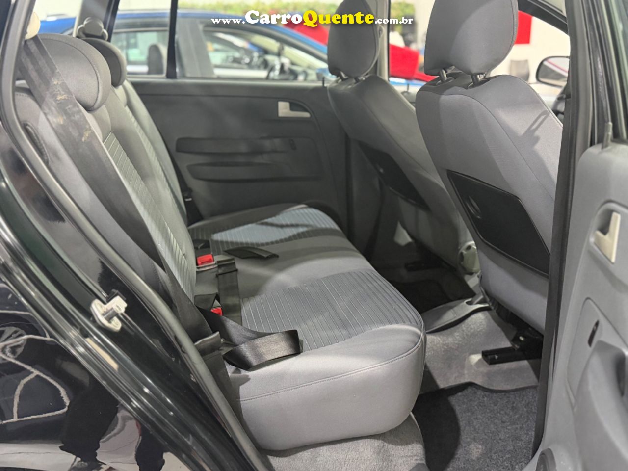VOLKSWAGEN SPACEFOX 2009 - Loja