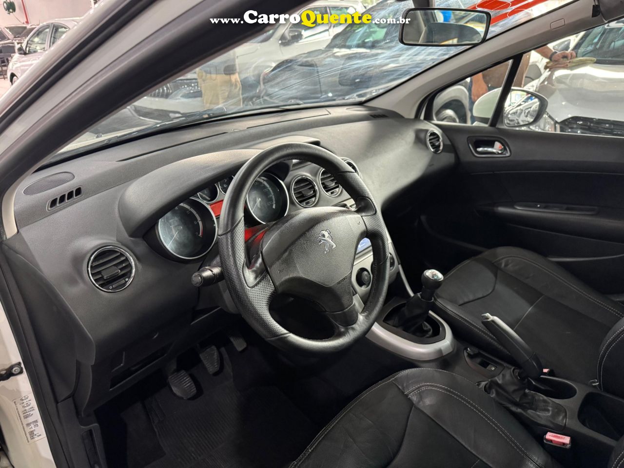PEUGEOT 308 1.6 ACTIVE 16V 2014 - Loja