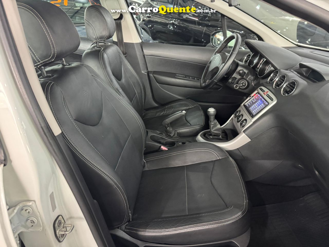 PEUGEOT 308 1.6 ACTIVE 16V 2014 - Loja