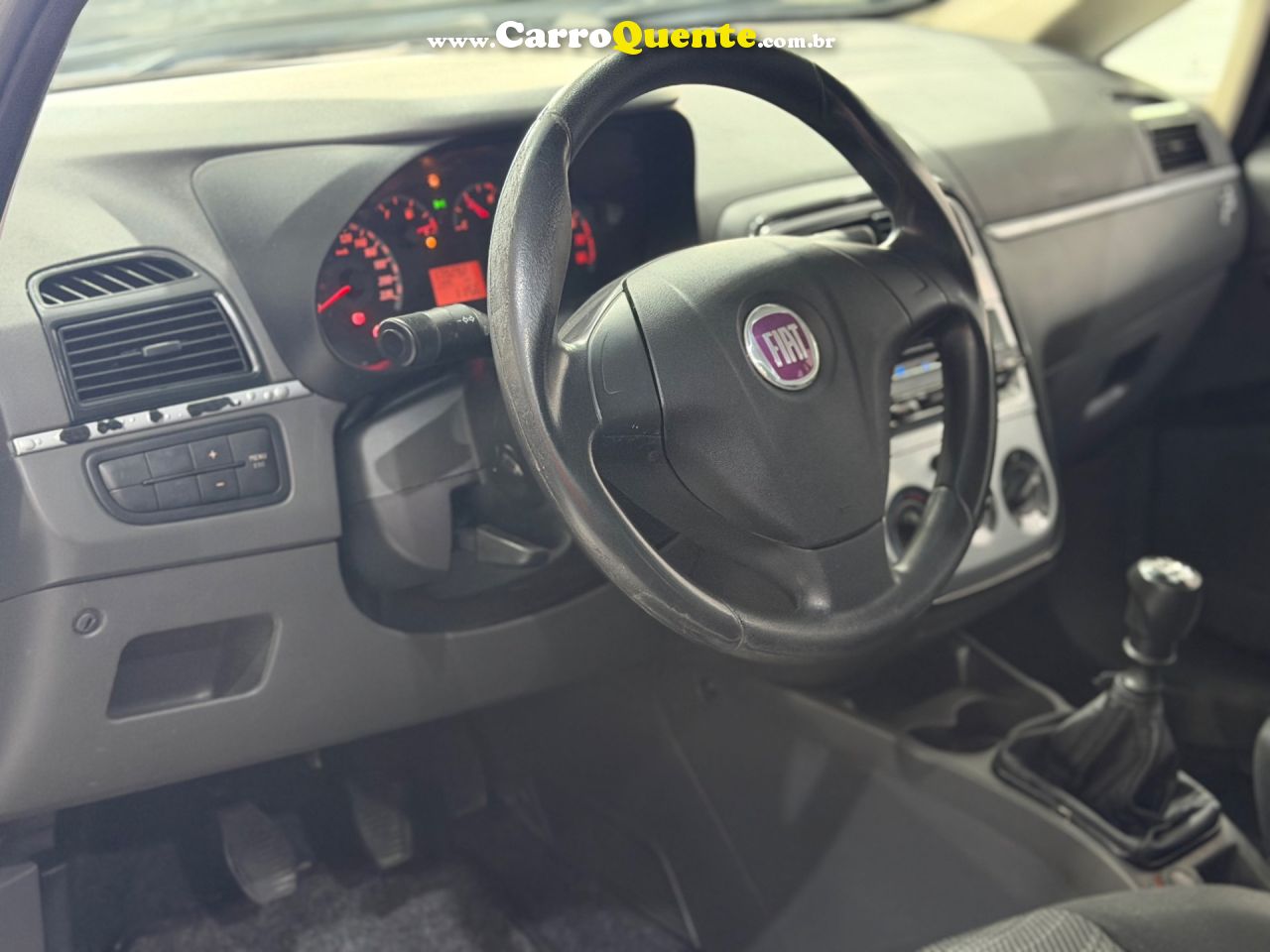 FIAT PUNTO 1.4 8V 2010 - Loja