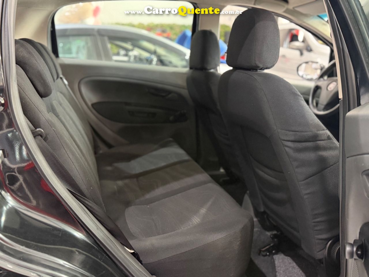 FIAT PUNTO 1.4 8V 2010 - Loja