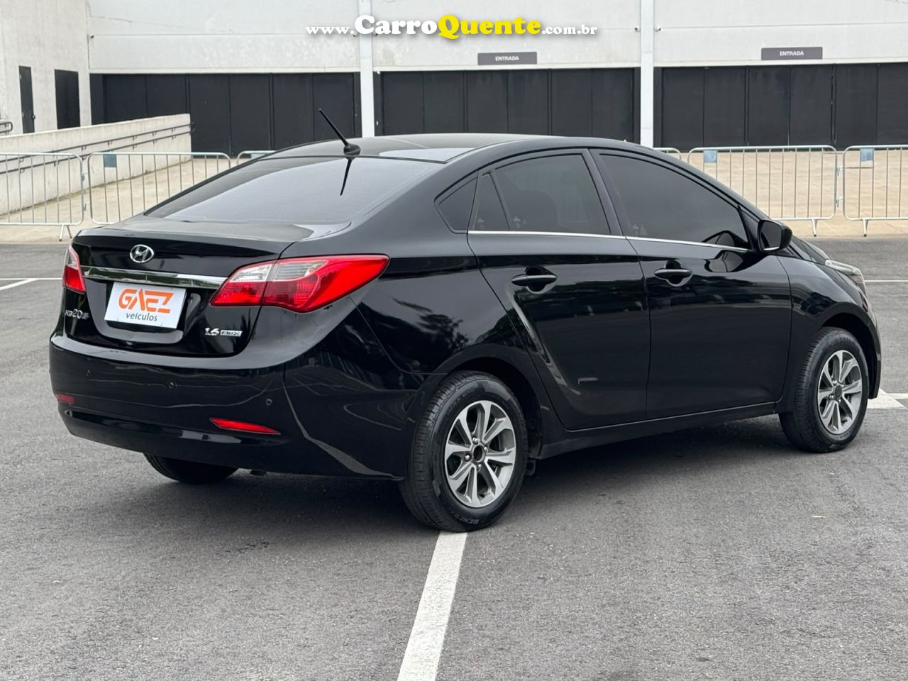 HYUNDAI HB20S 1.6 COMFORT PLUS 16V 2015 - Loja