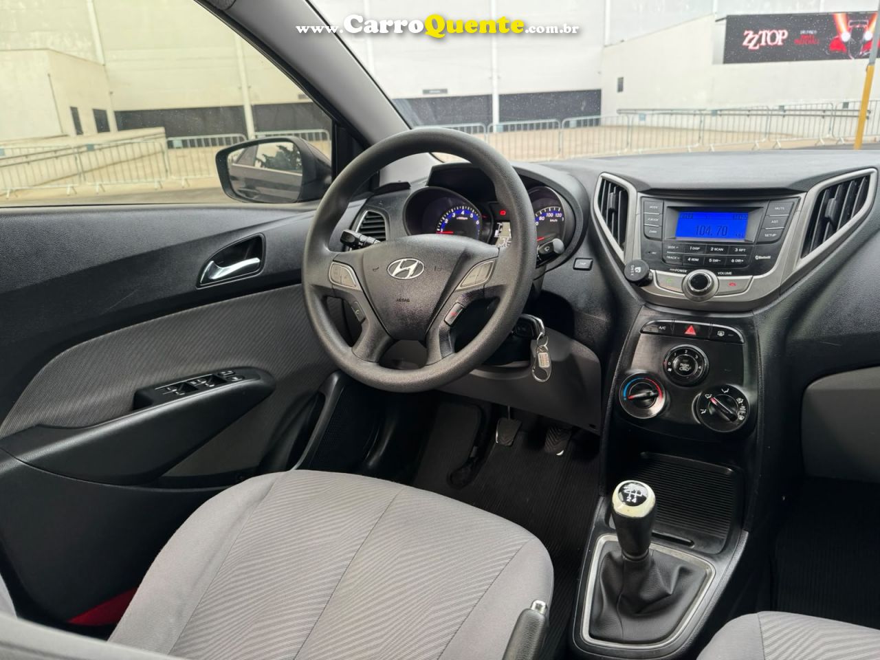 HYUNDAI HB20S 1.6 COMFORT PLUS 16V 2015 - Loja