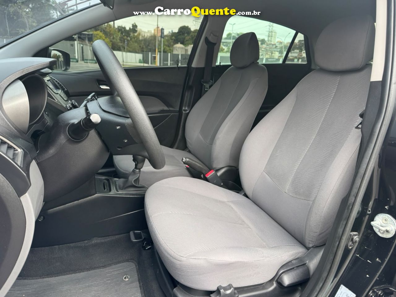 HYUNDAI HB20S 1.6 COMFORT PLUS 16V 2015 - Loja