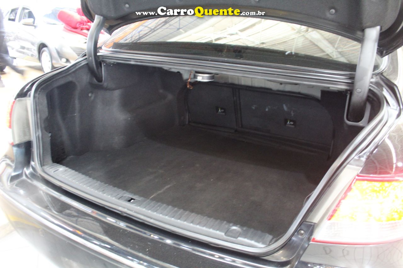 HYUNDAI AZERA 3.3 MPFI GLS SEDAN V6 24V 2009 - Loja