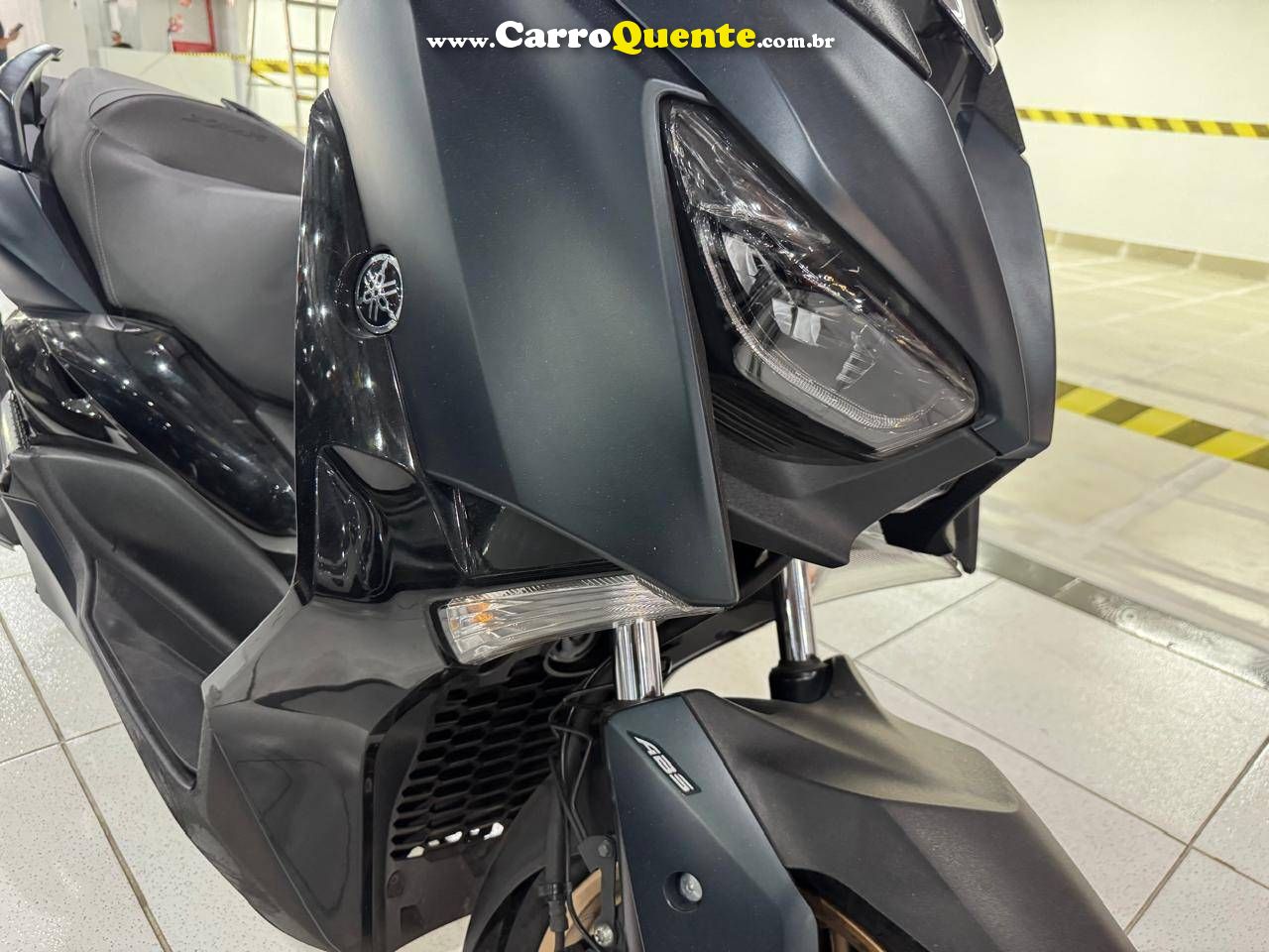 YAMAHA XMAX 250 CONNECTED ABS 2024 - Loja