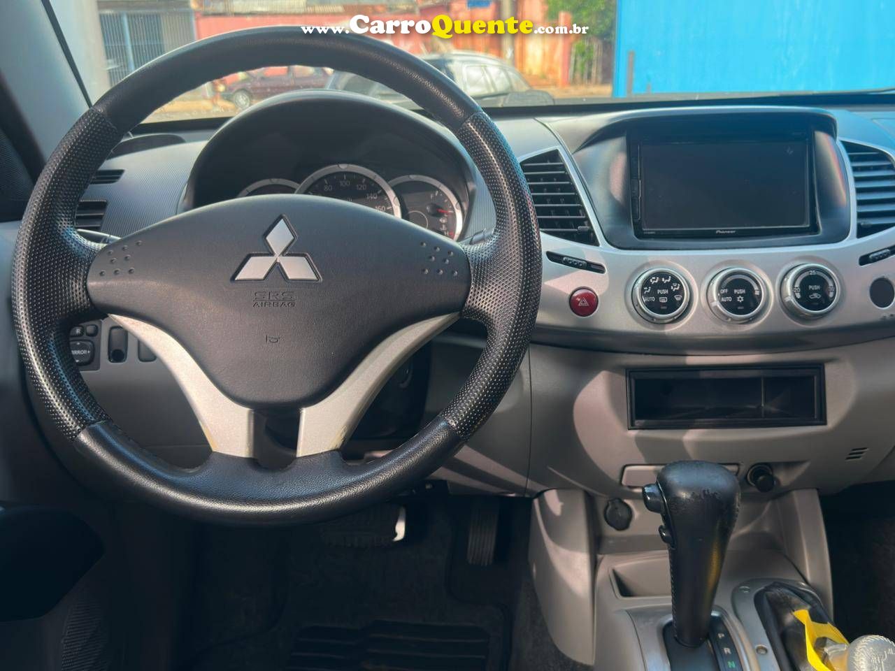 MITSUBISHI L200 3.5 SPORT HPE 4X4 V6 24V 2011 - Loja