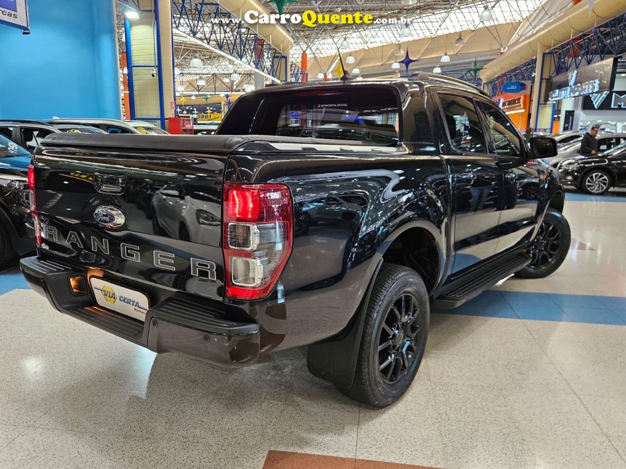 FORD RANGER 2.2 BLACK CD DIESEL * C/ 46.000 KM APENAS * 2023 - Loja