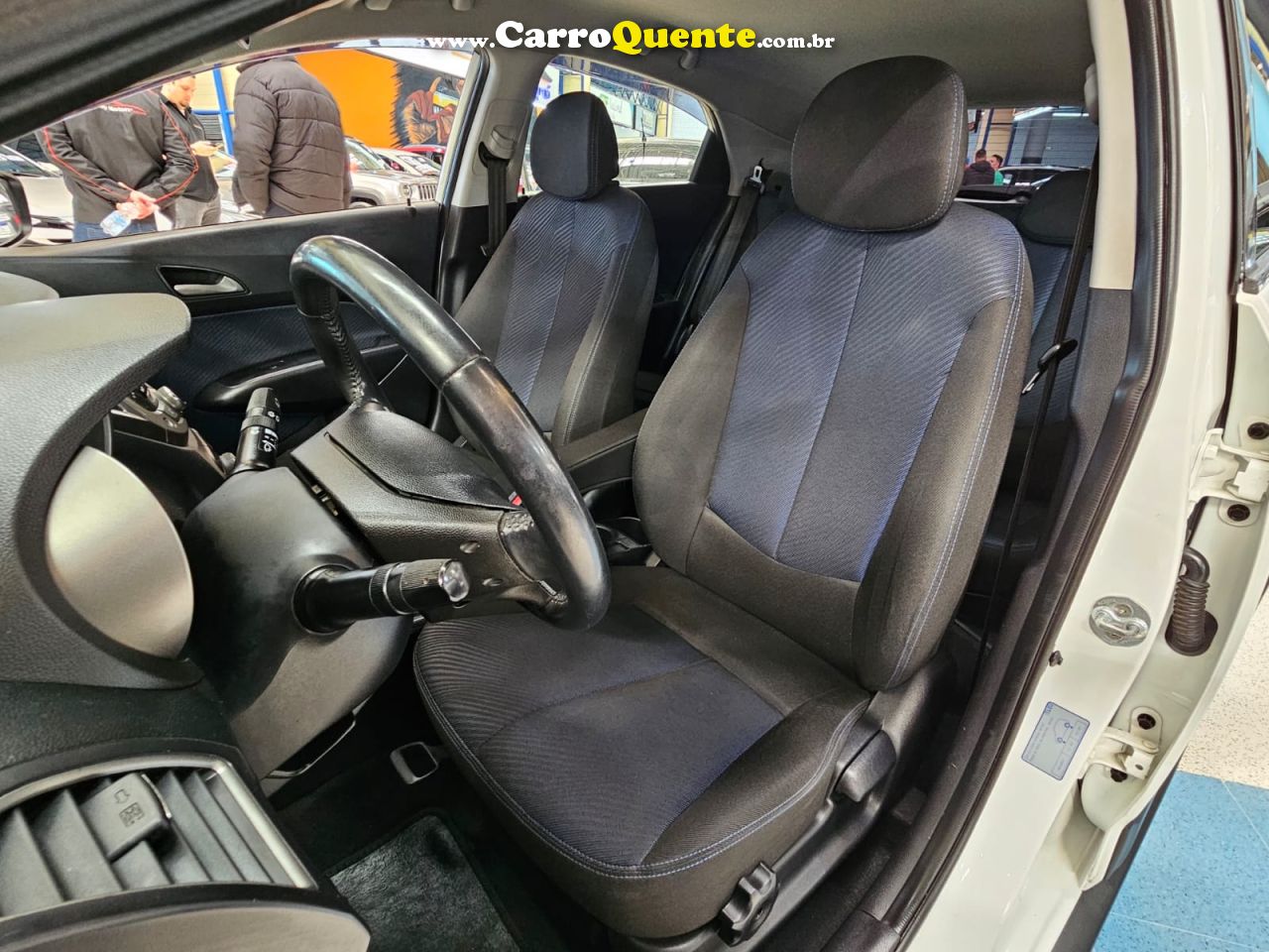 HYUNDAI HB20X 1.6 STYLE * AUTOMÁTICO * 2014 - Loja