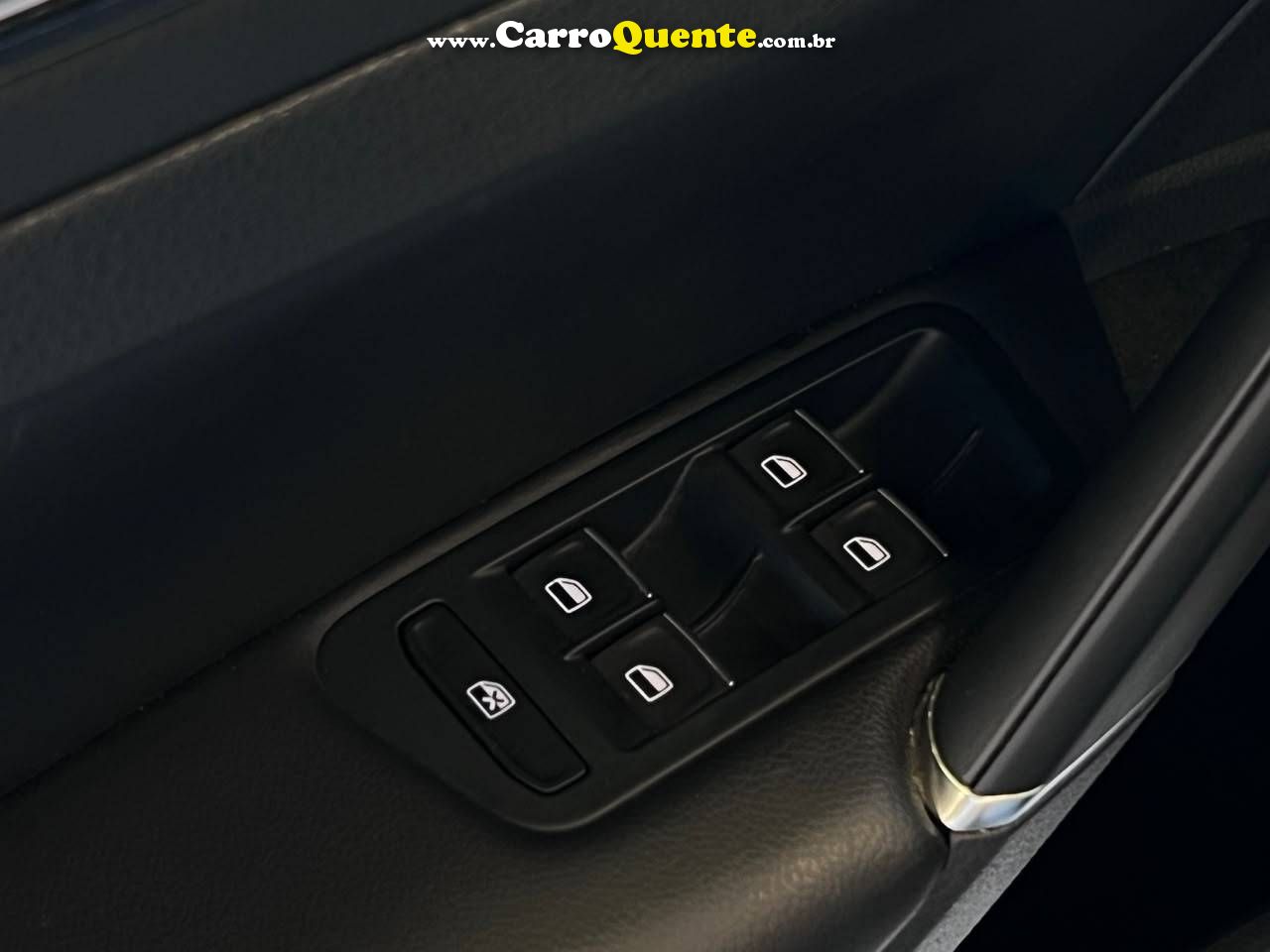 VOLKSWAGEN GOLF 1.4 TSI HIGHLINE 16V 2014 - Loja