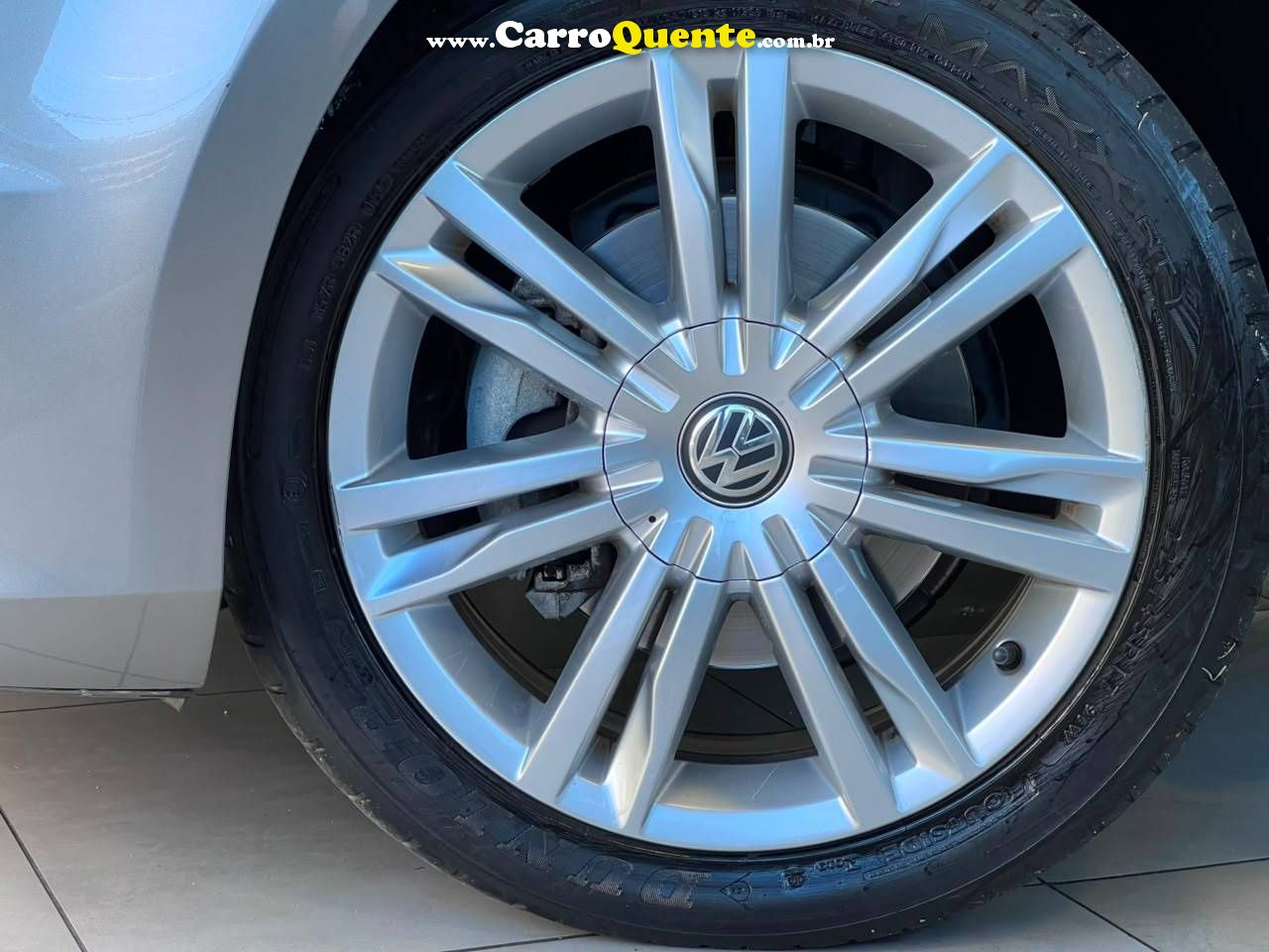 VOLKSWAGEN GOLF 1.4 TSI HIGHLINE 16V 2014 - Loja