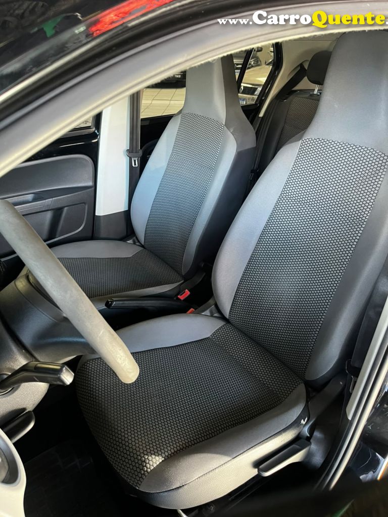 VOLKSWAGEN   UP! MOVE 1.0 TOTAL FLEX 12V 5P   PRETO 2015 1.0 FLEX - Loja