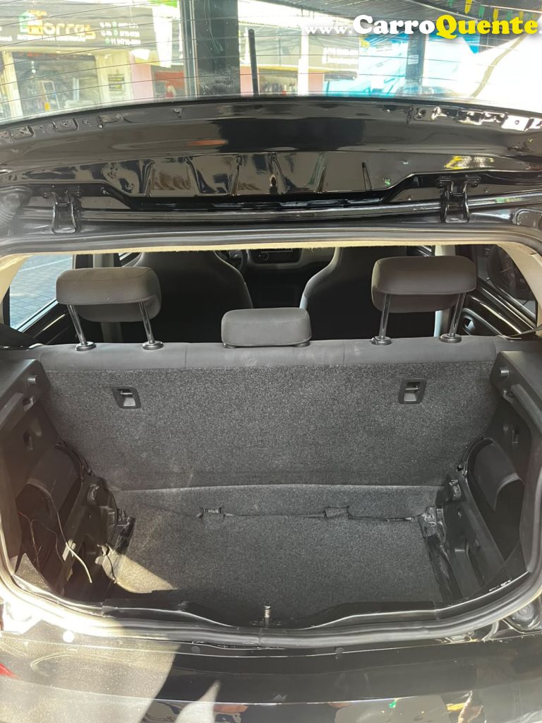 VOLKSWAGEN   UP! MOVE 1.0 TOTAL FLEX 12V 5P   PRETO 2015 1.0 FLEX - Loja