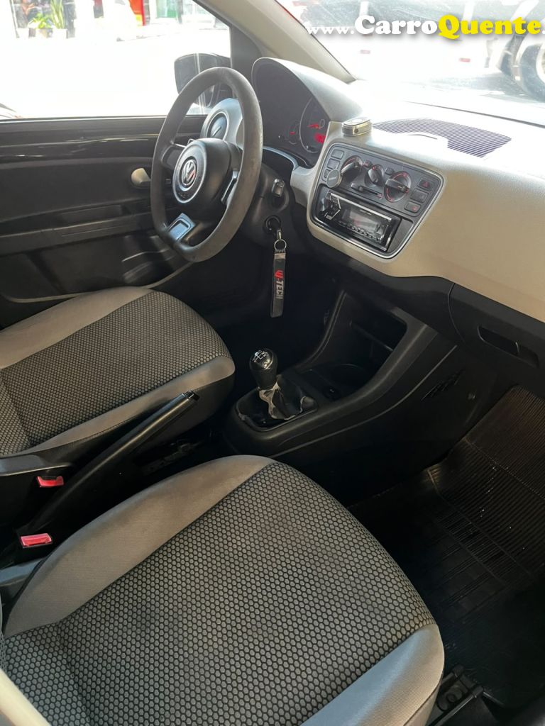 VOLKSWAGEN   UP! MOVE 1.0 TOTAL FLEX 12V 5P   PRETO 2015 1.0 FLEX - Loja