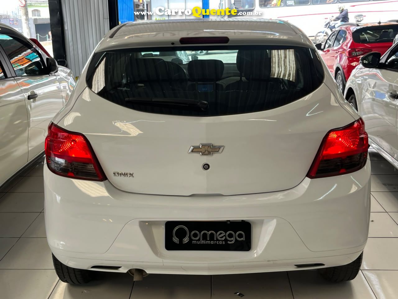 CHEVROLET   ONIX HATCH JOY 1.0 8V FLEX 5P MEC.   BRANCO 2019 1.0 FLEX - Loja