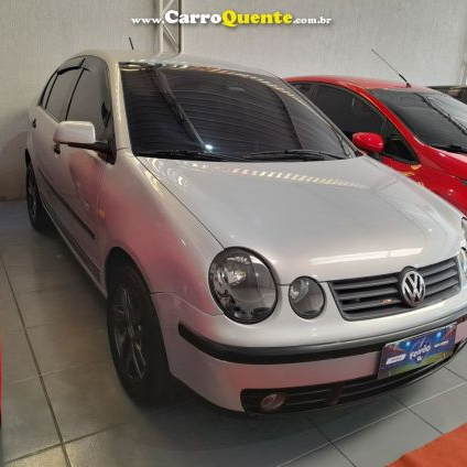 VOLKSWAGEN   POLO SEDAN 1.6 MI TOTAL FLEX 8V 4P   CINZA 2005 1.6 FLEX