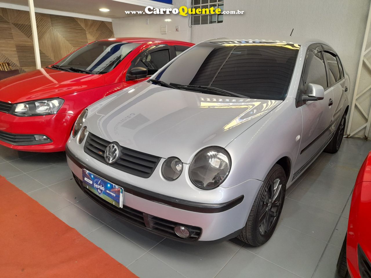 VOLKSWAGEN   POLO SEDAN 1.6 MI TOTAL FLEX 8V 4P   CINZA 2005 1.6 FLEX - Loja