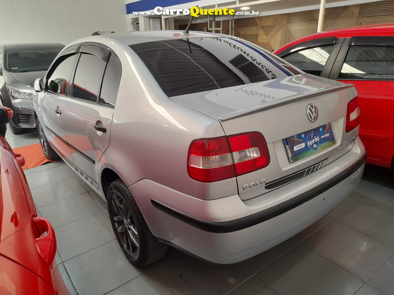 VOLKSWAGEN   POLO SEDAN 1.6 MI TOTAL FLEX 8V 4P   CINZA 2005 1.6 FLEX - Loja