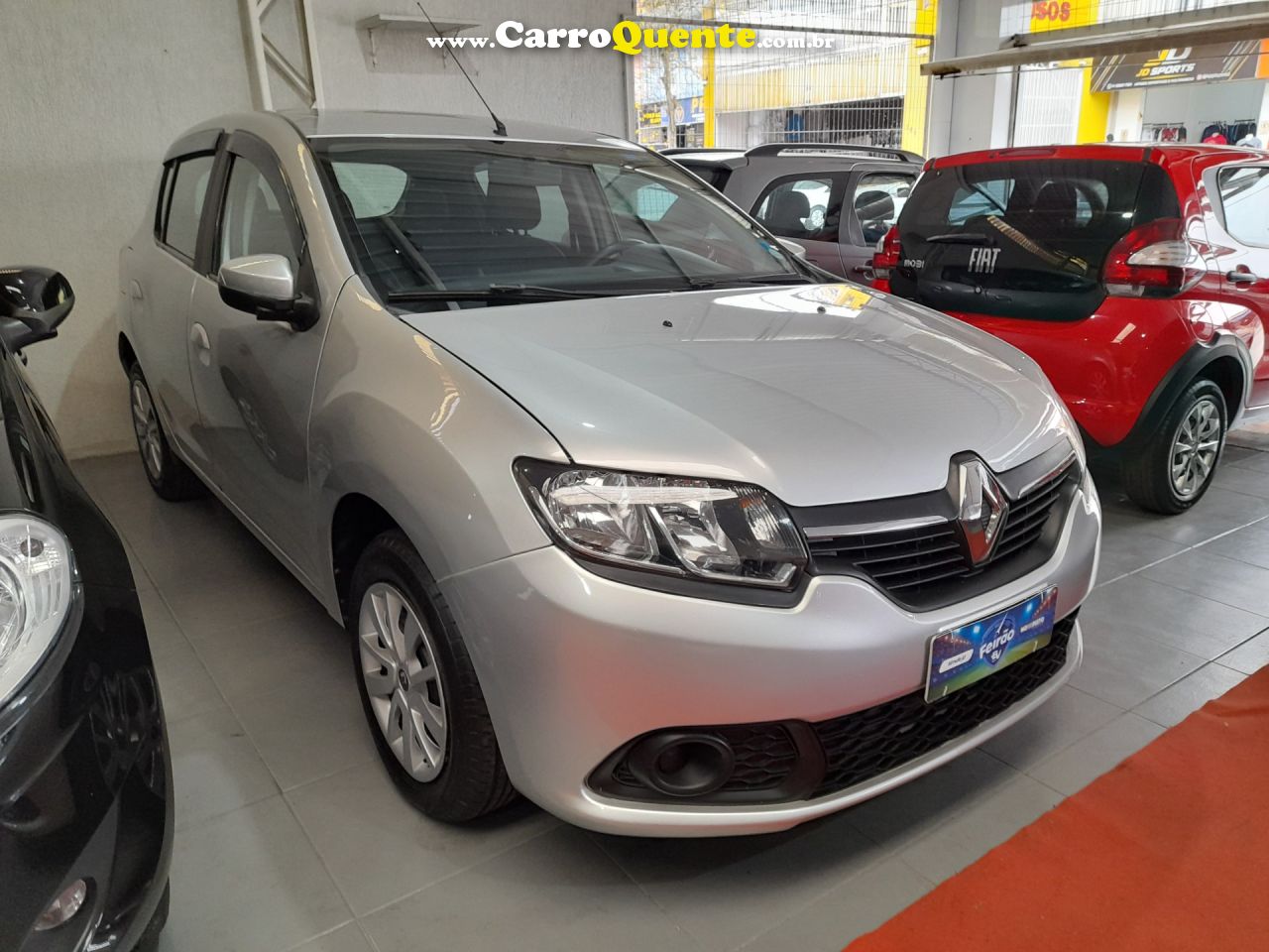 RENAULT   SANDERO SCE   PRATA 2018 1.6 FLEX - Loja
