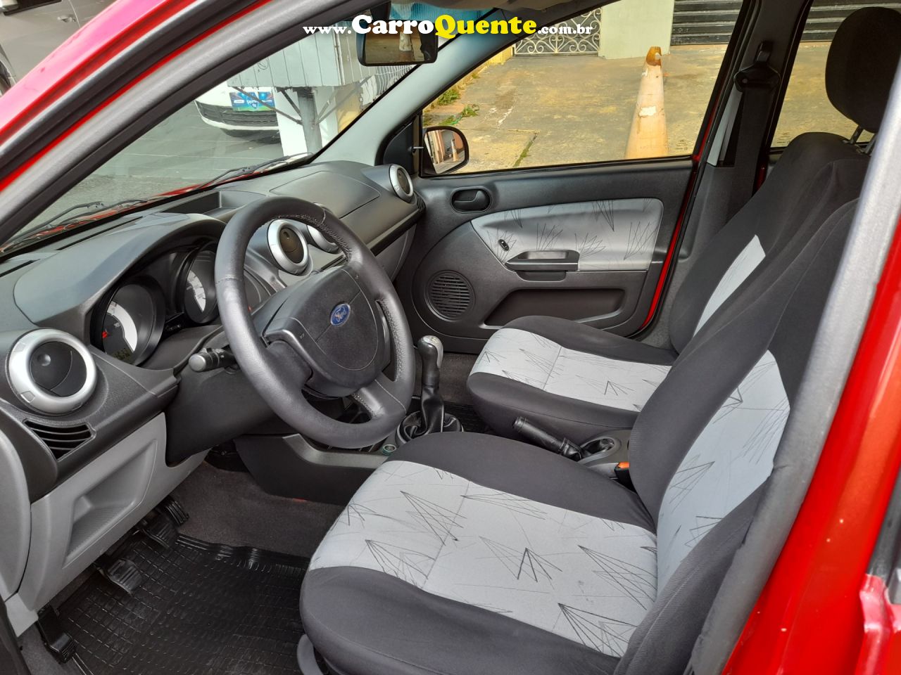 FORD   FIESTA 1.6   VERMELHO 2009 1.6 FLEX - Loja