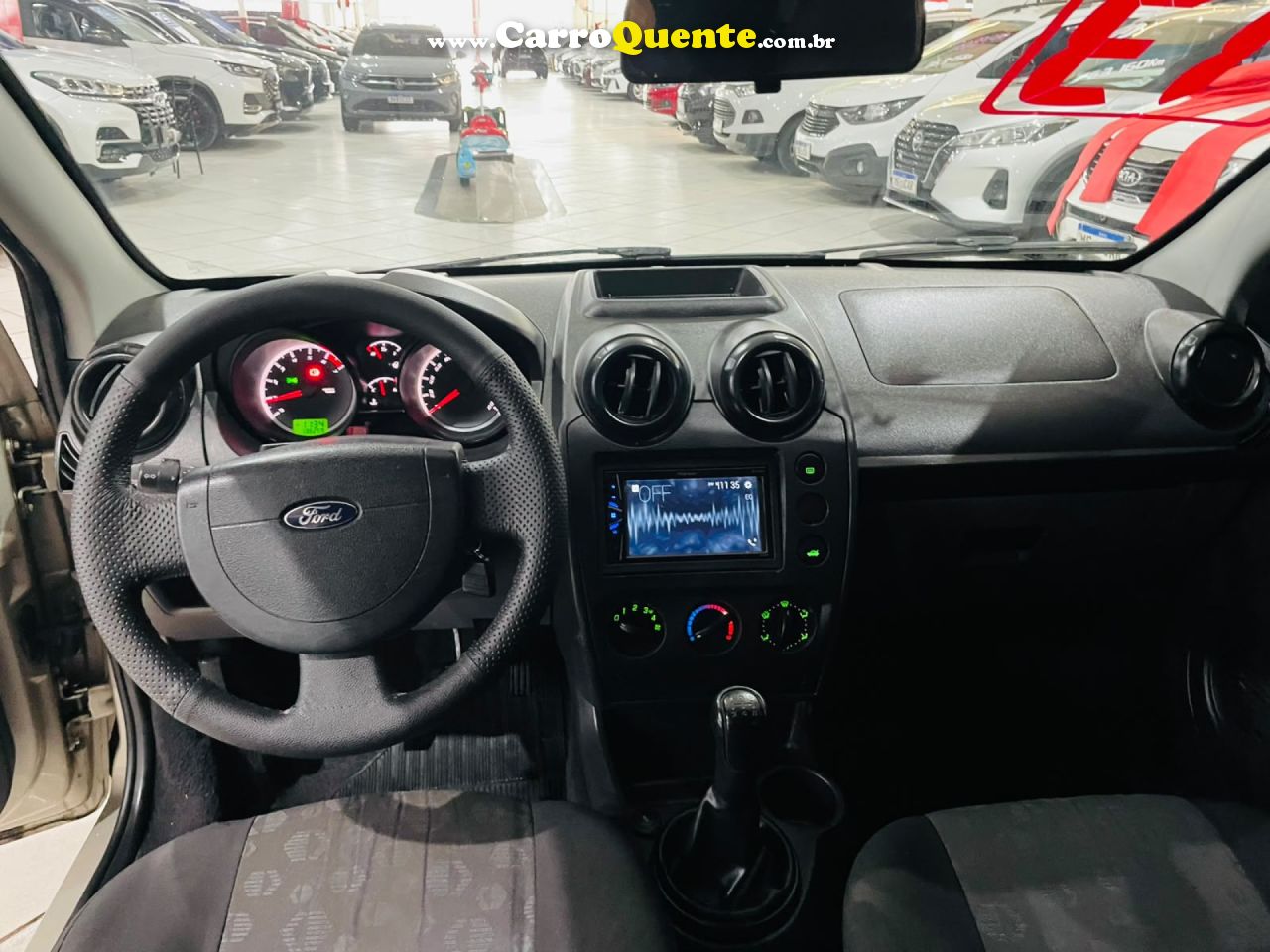 FORD   FIESTA 1.0 8V FLEXCLASS 1.0 8V FLEX 5P   PRATA 2013 1.0 FLEX - Loja