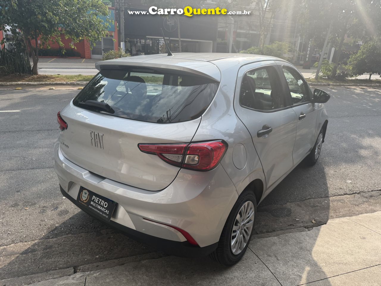 FIAT   ARGO 1.0 6V FLEX.   PRATA 2023 1.0 FLEX - Loja
