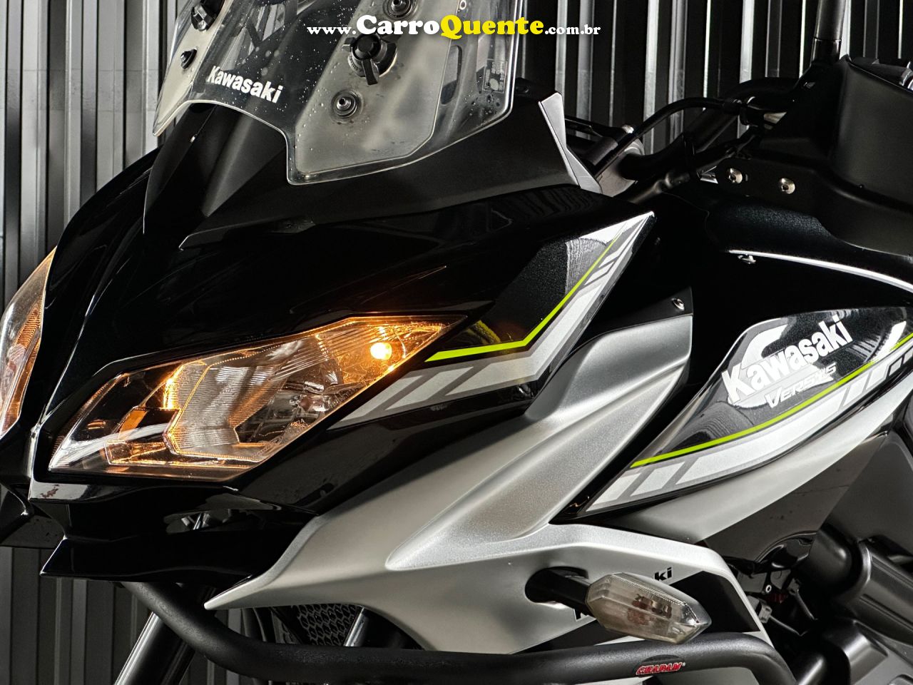 KAWASAKI   VERSYS 650CC   PRETO 2019 650 GASOLINA - Loja