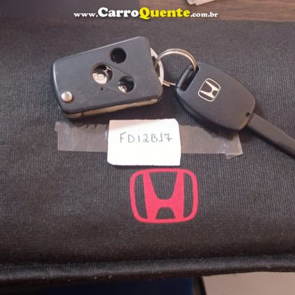 HONDA   CIVIC SEDAN LXS 1.81.8 FLEX 16V AUT. 4P   PRATA 2012 1.8 FLEX