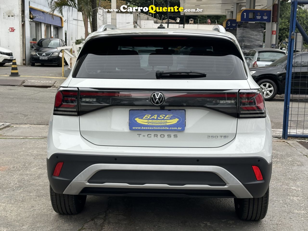 VOLKSWAGEN   T-CROSS HIG. 250 TSI 1.4 FLEX 16V 5P AUT   BRANCO 2025 1.4 TSI FLEX - Loja
