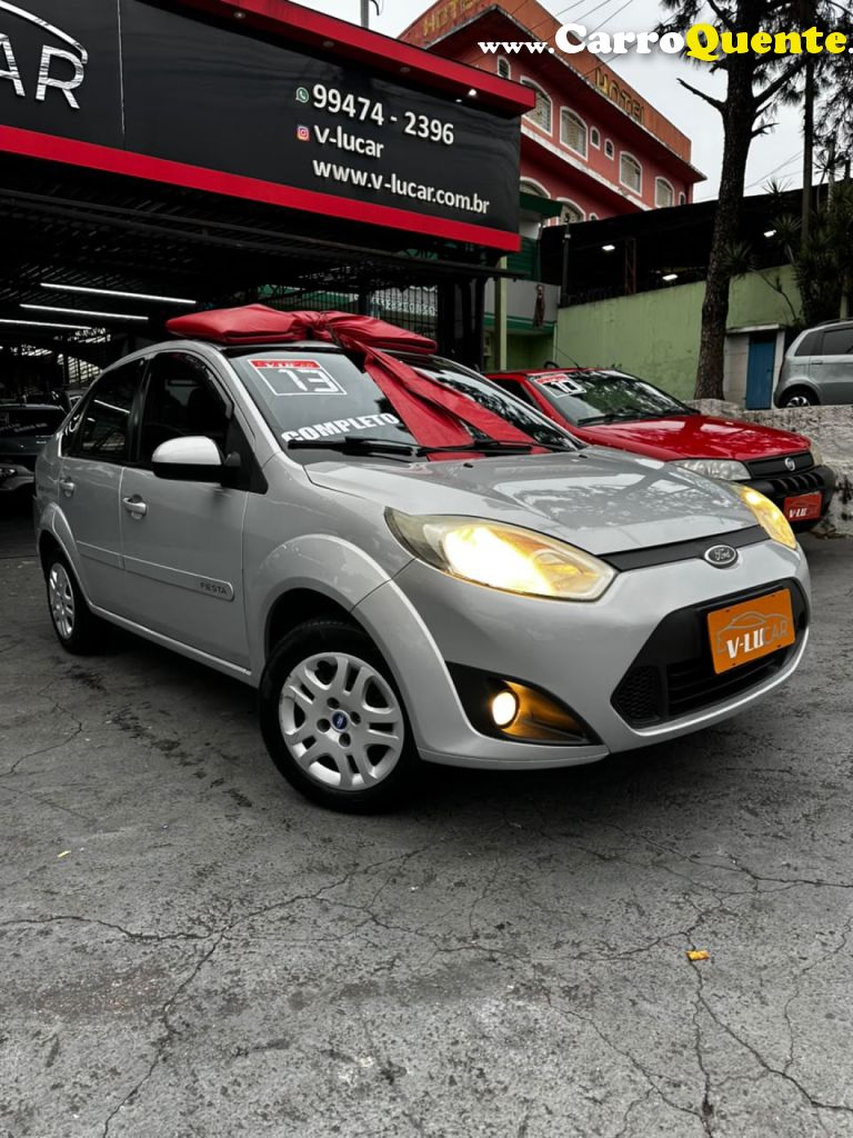 FORD   FIESTA SEDAN 1.6 16V FLEX MEC.   PRATA 2013 1.6 FLEX - Loja