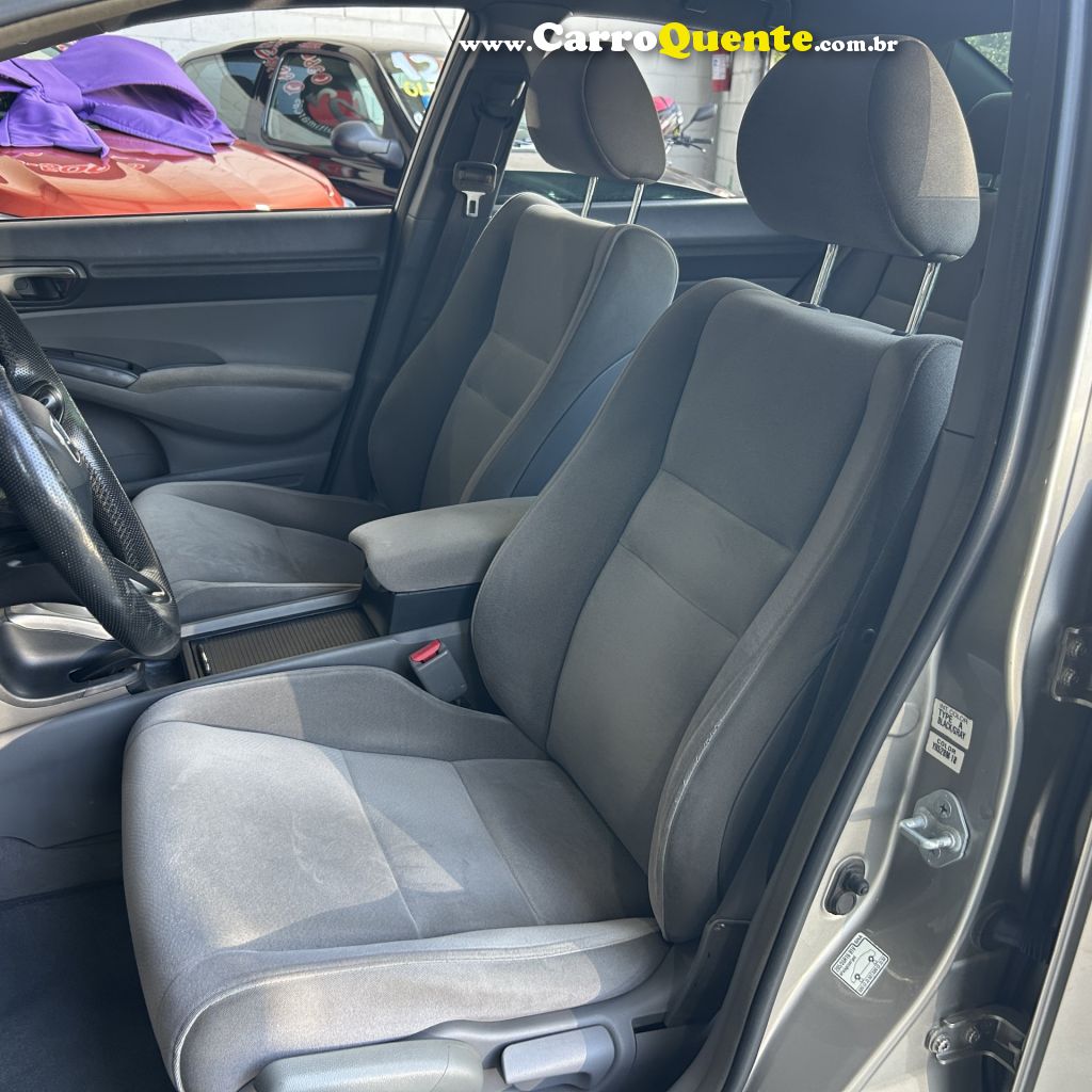 HONDA   CIVIC SED LX 1.8 AUT 4P   PRATA 2007 1.8 GASOLINA - Loja