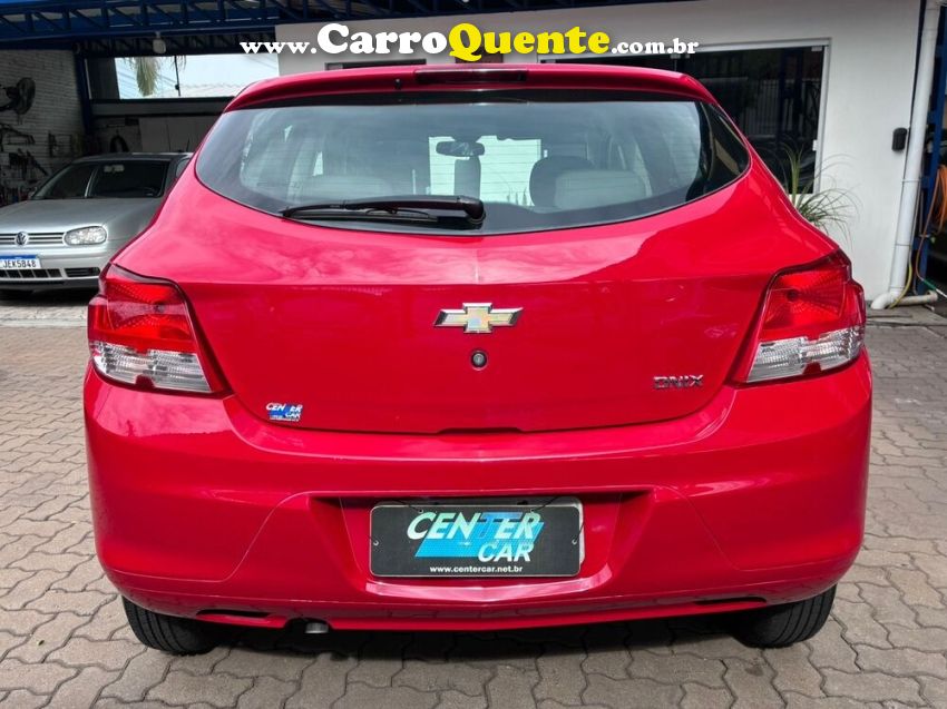 Chevrolet ONIX 1.0 MPFI LS 8V FLEX 4P MANUAL - Loja