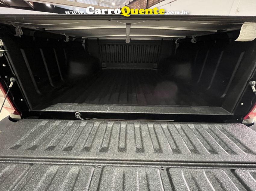 Mitsubishi TRITON 2.4 BITURBO DIESEL CD HPE-S 4X4 AUTOMÁTICO - Loja