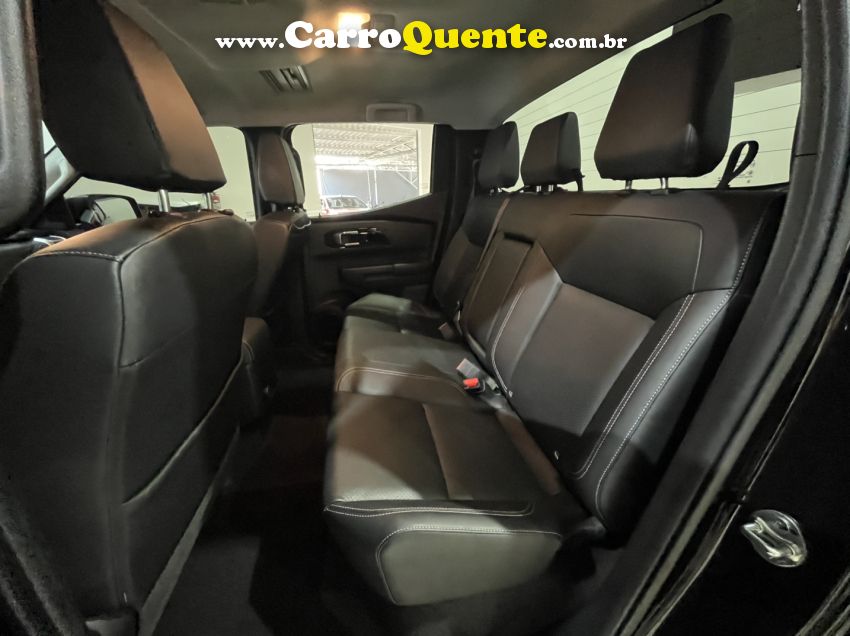 Mitsubishi TRITON 2.4 BITURBO DIESEL CD HPE-S 4X4 AUTOMÁTICO - Loja