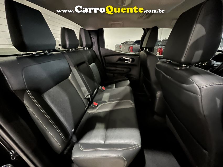 Mitsubishi TRITON 2.4 BITURBO DIESEL CD HPE-S 4X4 AUTOMÁTICO - Loja
