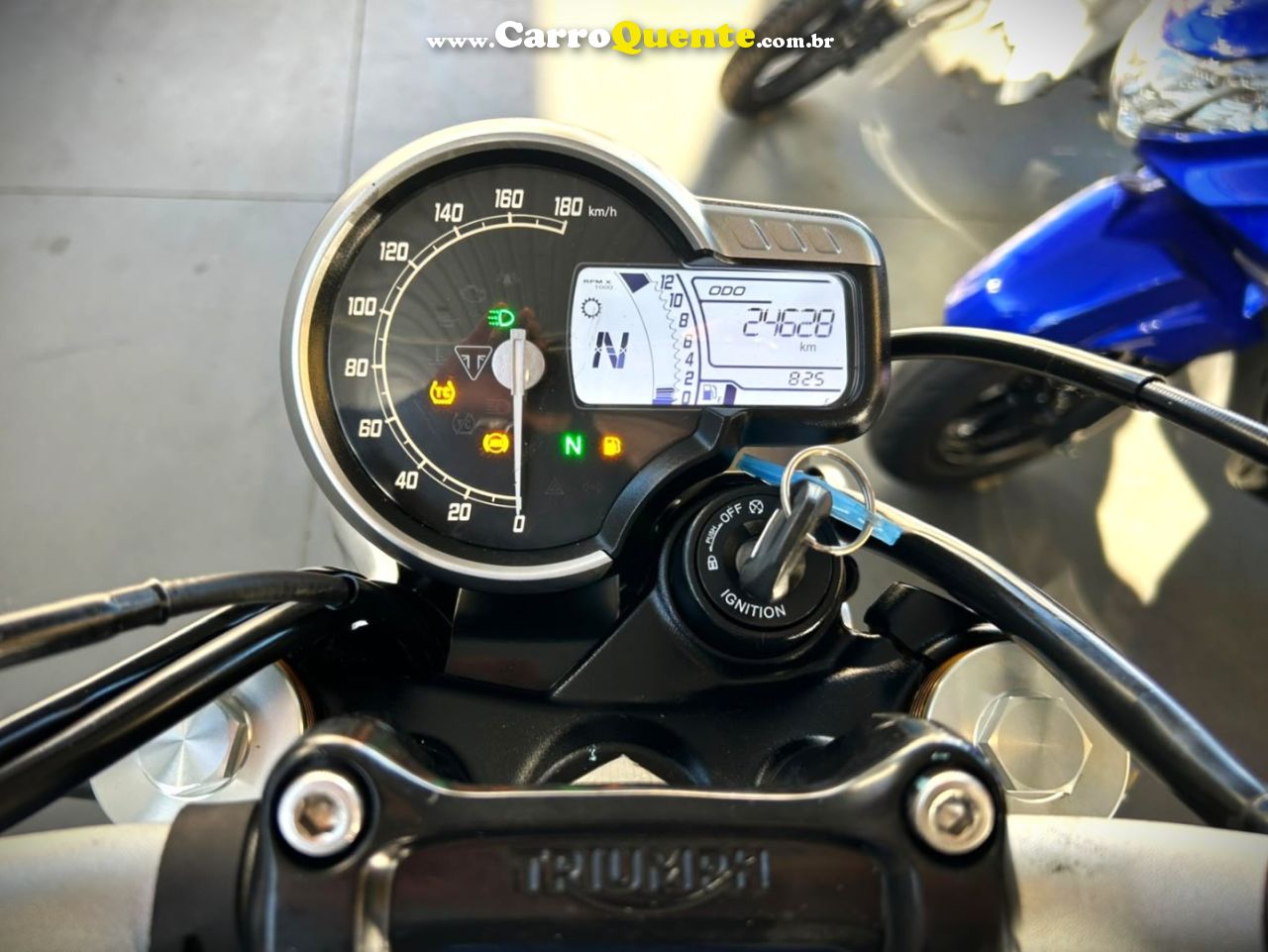 TRIUMPH - SPEED 400 2025 Gasolina Manual - Loja
