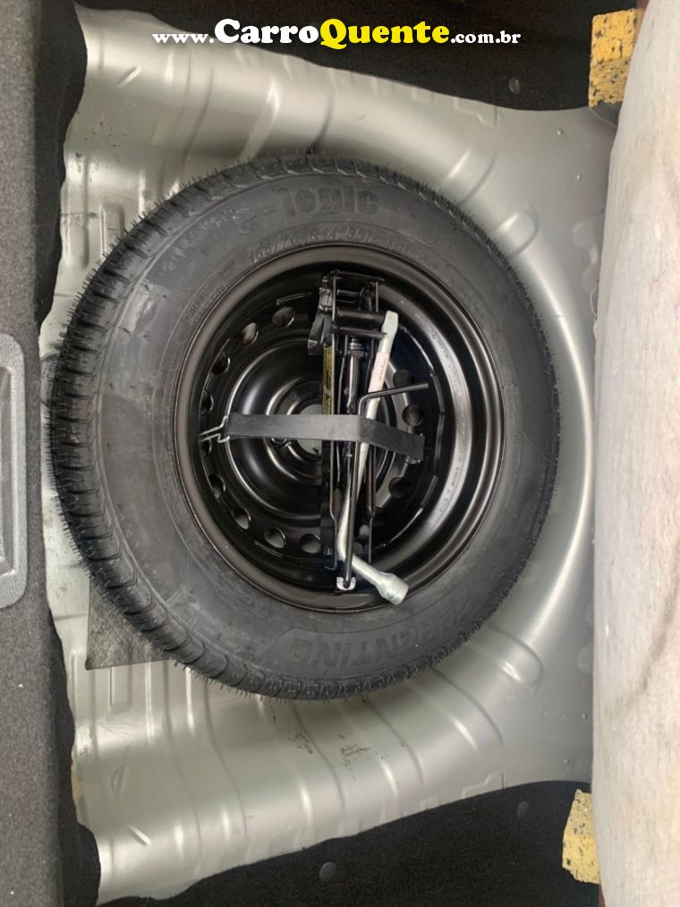Renault KWID 1.0 12V SCE FLEX INTENSE MANUAL - Loja