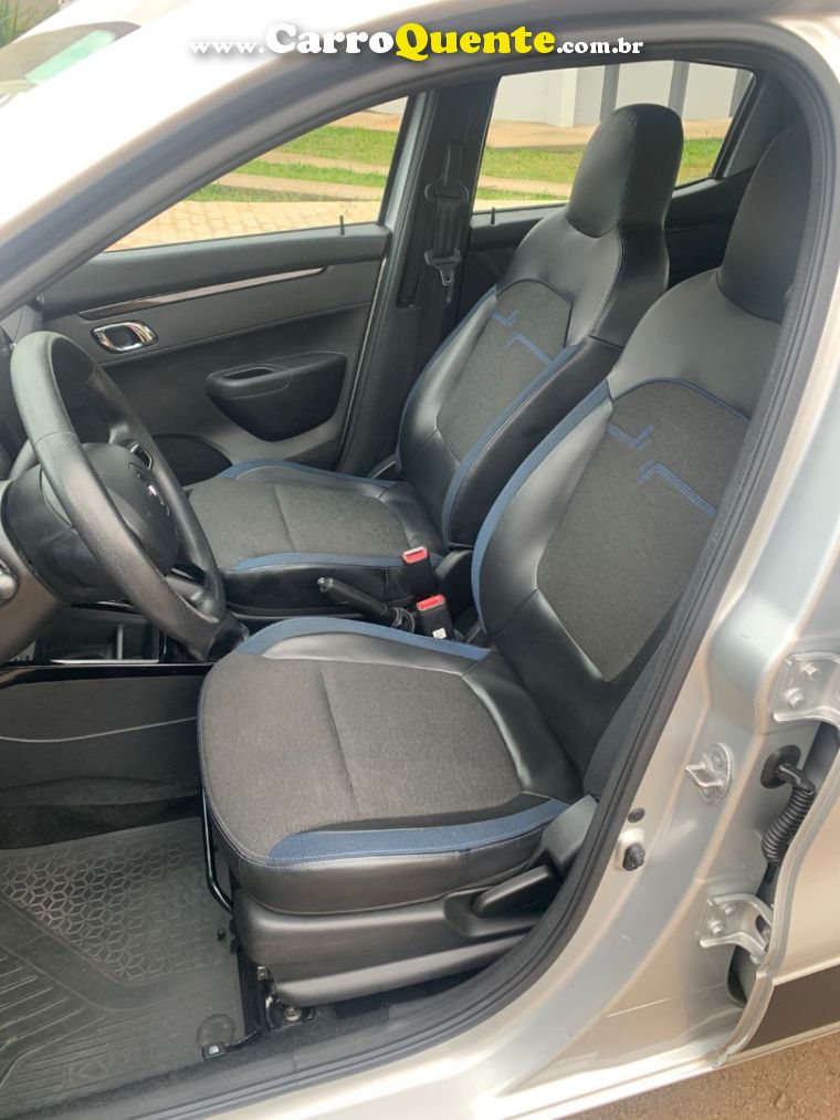 Renault KWID 1.0 12V SCE FLEX INTENSE MANUAL - Loja