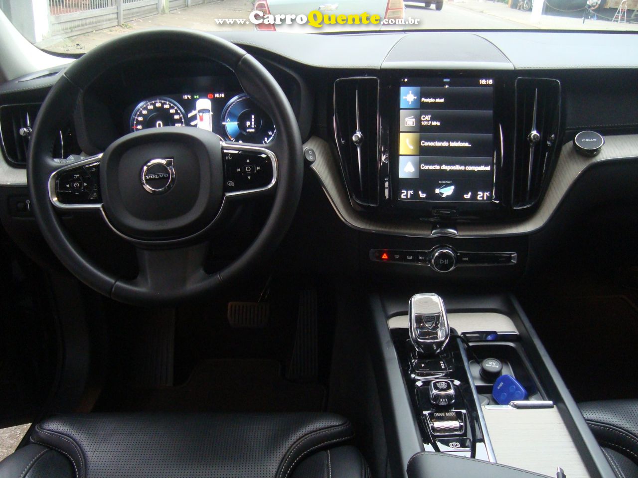 VOLVO XC60 2.0 T8 INSCRIPTION AWD 2020 - Loja