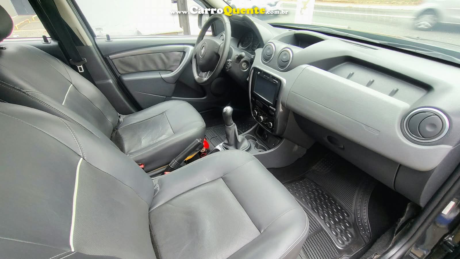RENAULT DUSTER 1.6 DYNAMIQUE 4X2 16V 2015 - Loja