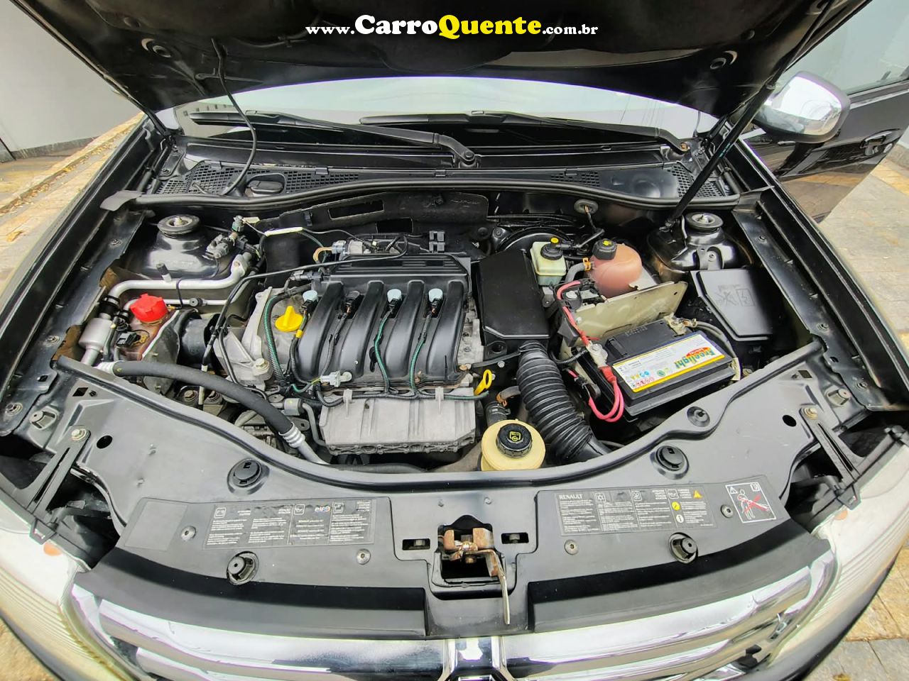 RENAULT DUSTER 1.6 DYNAMIQUE 4X2 16V 2015 - Loja