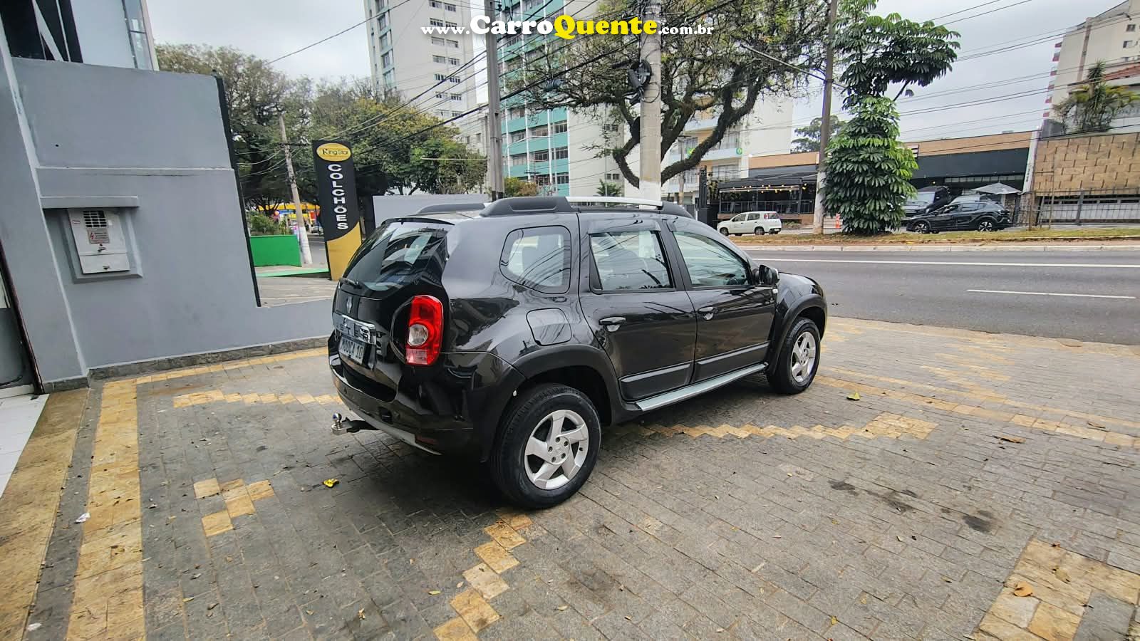 RENAULT DUSTER 1.6 DYNAMIQUE 4X2 16V 2015 - Loja