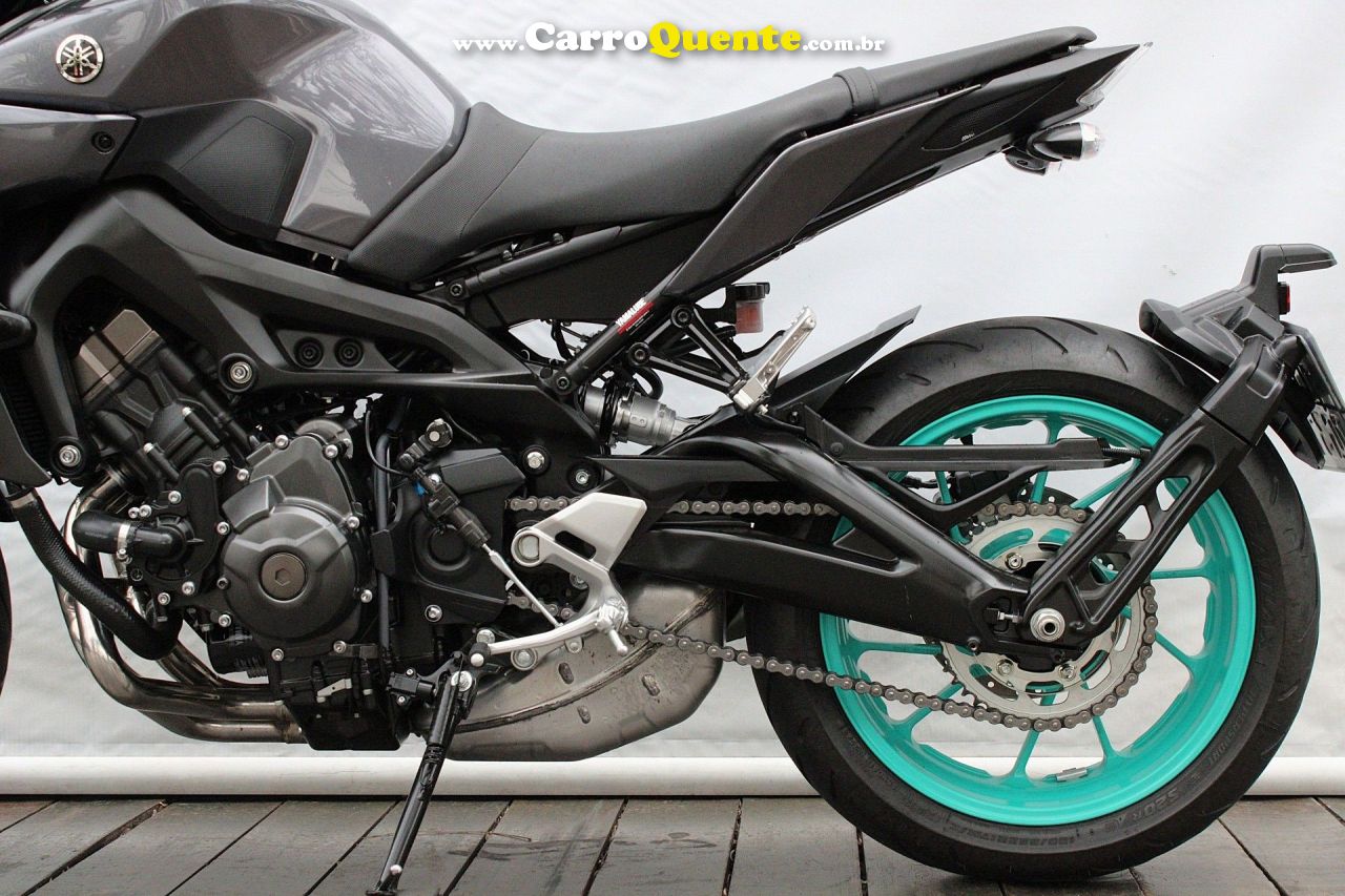 YAMAHA MT-09 2025 - Loja