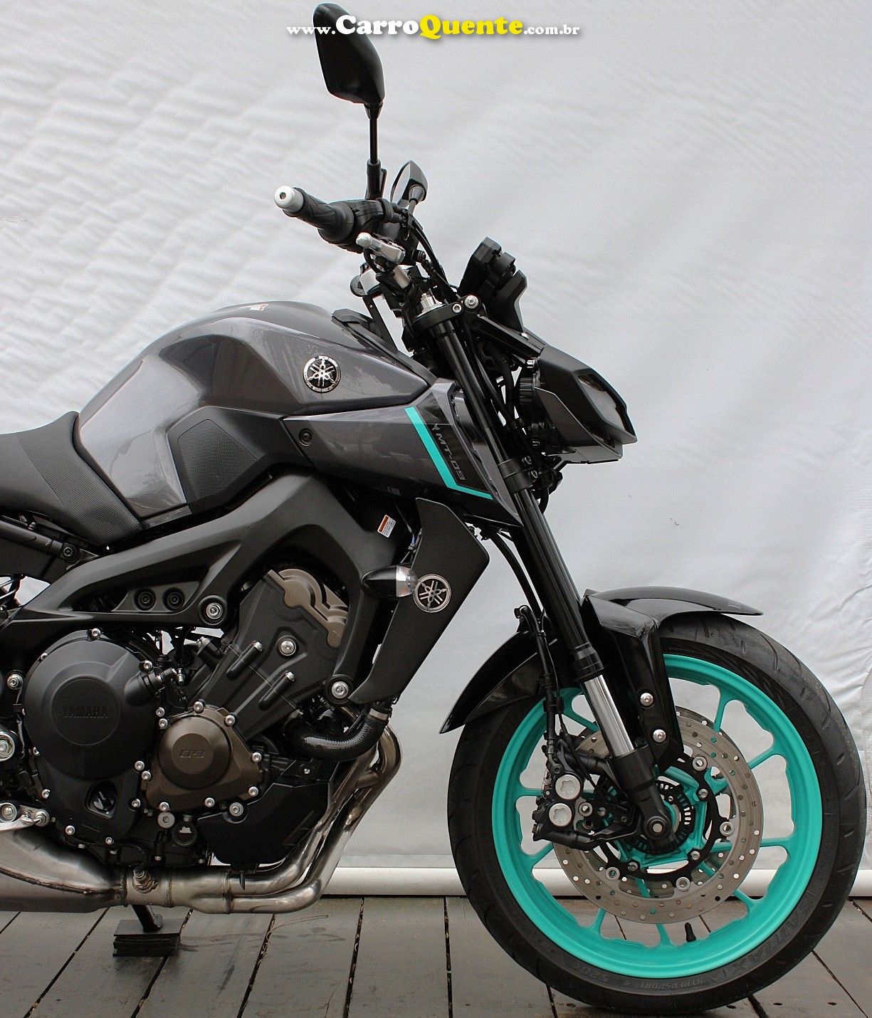 YAMAHA MT-09 2025 - Loja